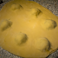 Равиоли с цукини, рукколой и сливочным сыром
