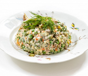 Фотография рецепта Классический оливье с мясом