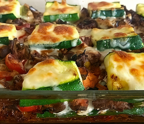 Фотография рецепта Слоеная овощная запеканка с курицей