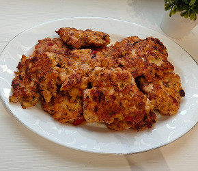 Фотография рецепта Рубленые куриные котлеты с помидором