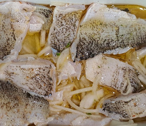 Фотография рецепта Домашняя селедка из речной щуки