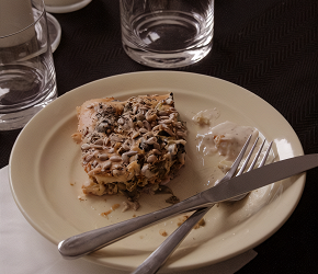 Фотография рецепта Быстрый куриный пирог со стручковой фасолью и рисовым тестом