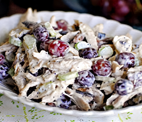Фотография рецепта Салат с курицей и виноградом