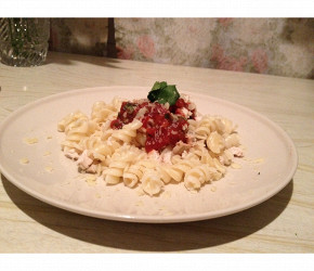 Фотография рецепта Макароны с помидорами и луком