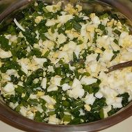 Заливной пирог с луком и яйцом