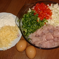 Котлеты из куриного мяса с овощами и сыром