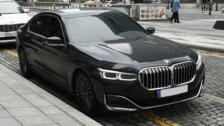 Самый популярный цвет авто