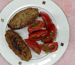 Фотография рецепта Зразы мясные с начинкой из яиц