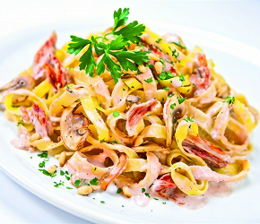 Фотография рецепта Феттучини с ореховым соусом и уткой