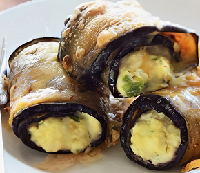 Фотография рецепта Рулеты из баклажанов с сыром и грецкими орехами