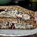 Фотография рецепта Салат из курицы с эстрагоном, орехами пекан и клюквой автор Katrina