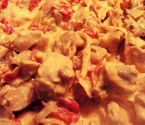 Фотография рецепта Курица с овощами и шампиньонами, тушеная в сливках