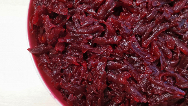 Фото шага рецепта Селедка под шубой 175377 шаг 12