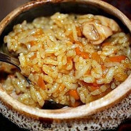 Куриный плов в горшочках