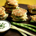 Фотография рецепта Оладьи из зеленой фасоли автор Телеканал Food Network