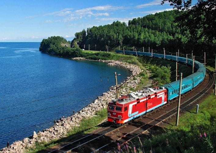 https://img02.rl0.ru/89fd1a8ae454dccc3b9ee653a9292a3a/c707x500/set-travel.com/images/blog/%D0%9D%D0%A1/%D0%9F%D1%83%D1%82%D0%B5%D1%88%D0%B5%D1%81%D1%82%D0%B2%D0%B8%D0%B5_%D0%BF%D0%BE_%D0%A0%D0%BE%D1%81%D1%81%D0%B8%D0%B8_%D0%91%D0%B0%D0%B9%D0%BA%D0%B0%D0%BB__%D0%B2%D0%B5%D0%BB%D0%B8%D0%BA%D0%BE%D0%B5_%D0%BE%D0%B7%D0%B5%D1%80%D0%BE_2.jpg
