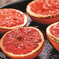 Запеченный грейпфрут с корицей и сахаром