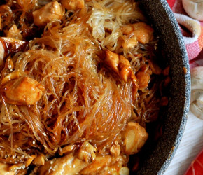 Фотография рецепта Фунчоза с курицей и кореньями в соевом соусе