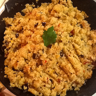 Кускус с овощами, апельсином и орехами