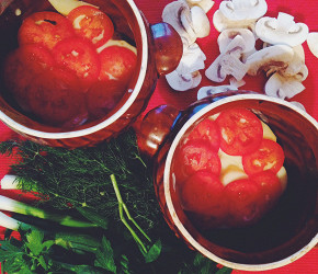 Фотография рецепта Курица, тушенная с картофелем в горшочке