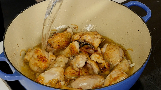 Фото шага рецепта Испанская курица галлина-эн-пепитория 93288 шаг 6