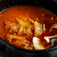 Острый суп из пекинской капусты (Kimchi jjigae)