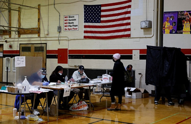 
Федеральные прокуроры не нашли доказательств нарушений на выборах в США
