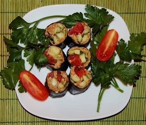 Фотография рецепта Сыроедческие роллы с семечками и авокадо