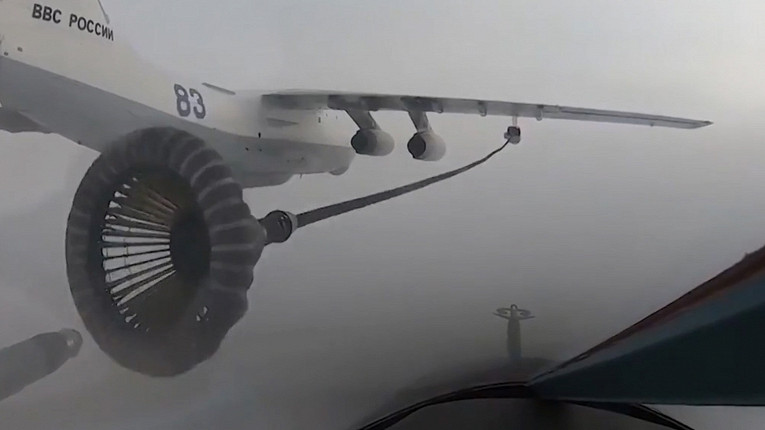 Опубликовало видео дозаправки самолётов оперативно-тактической авиации