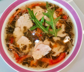Фотография рецепта Кислые щи с курицей и индейкой