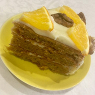 Морковный торт с грецкими орехами и корицей