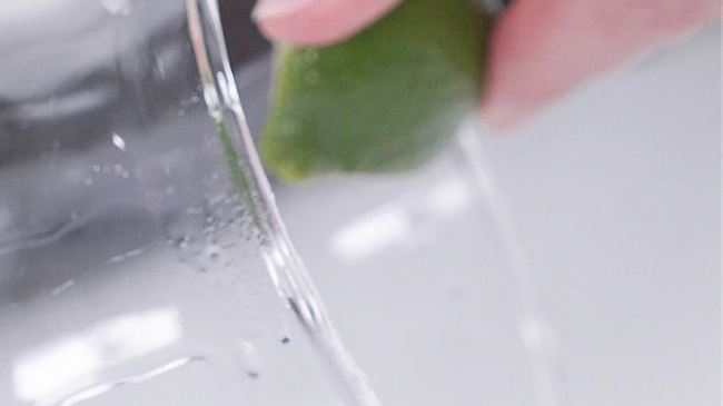 Фото шага рецепта Мичелада 174102 шаг 2