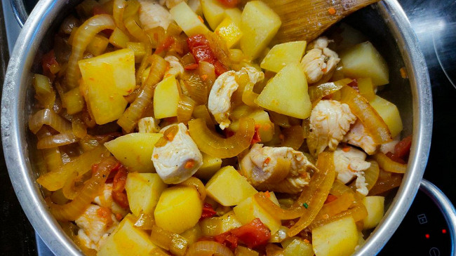 Фото шага рецепта Жаркое из курицы с овощами 174532 шаг 16
