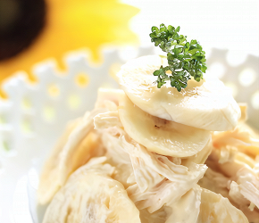 Фотография рецепта Салат из курицы с бананом