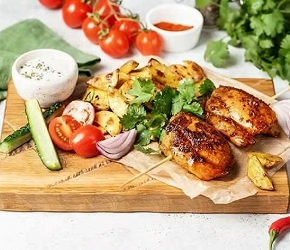 Фотография рецепта Шашлычки из курицы со свежими овощами