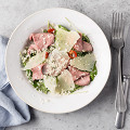 Фотография рецепта Салат с ростбифом и соусом из тунца автор Александр Мичигаров