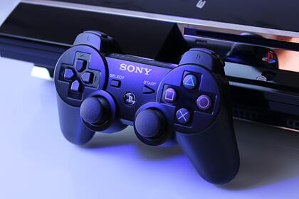 Россиянина осудили за продажу взломанной PlayStation