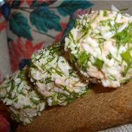Сырные шарики с оливками и миндалем