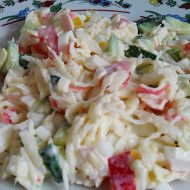 Салат с сыром и крабовыми палочками