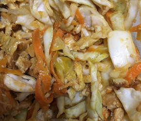 Фотография рецепта Салат с омлетом и курицей
