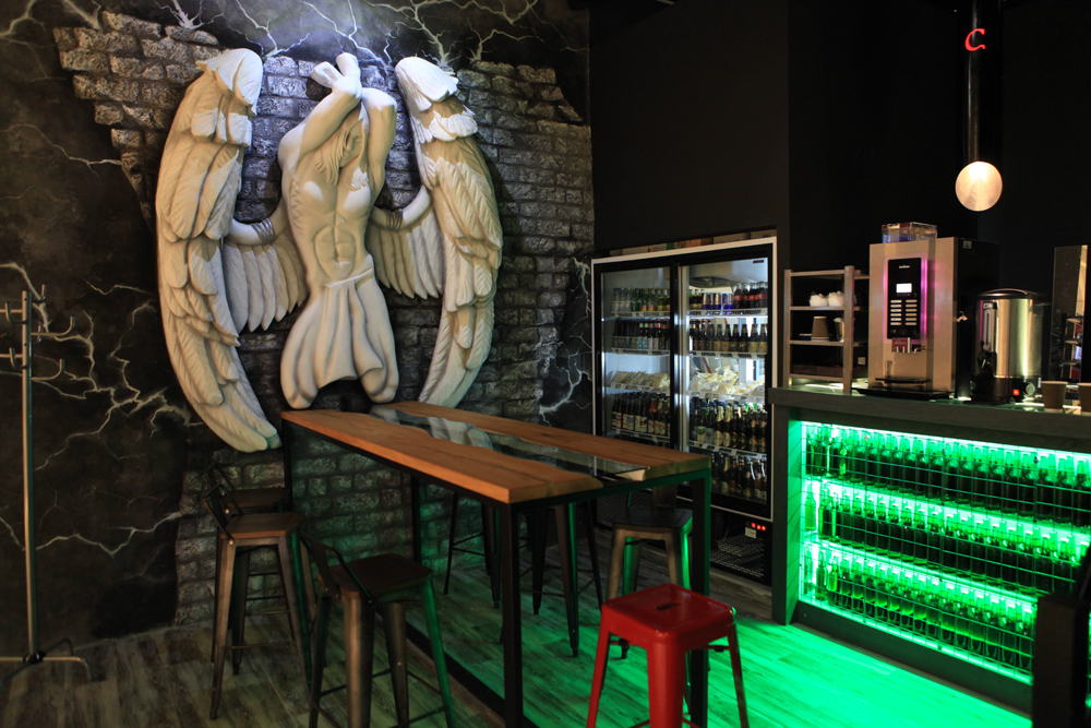 Les miroirs ont le dernier mot Boca chica, Landmark, Bar