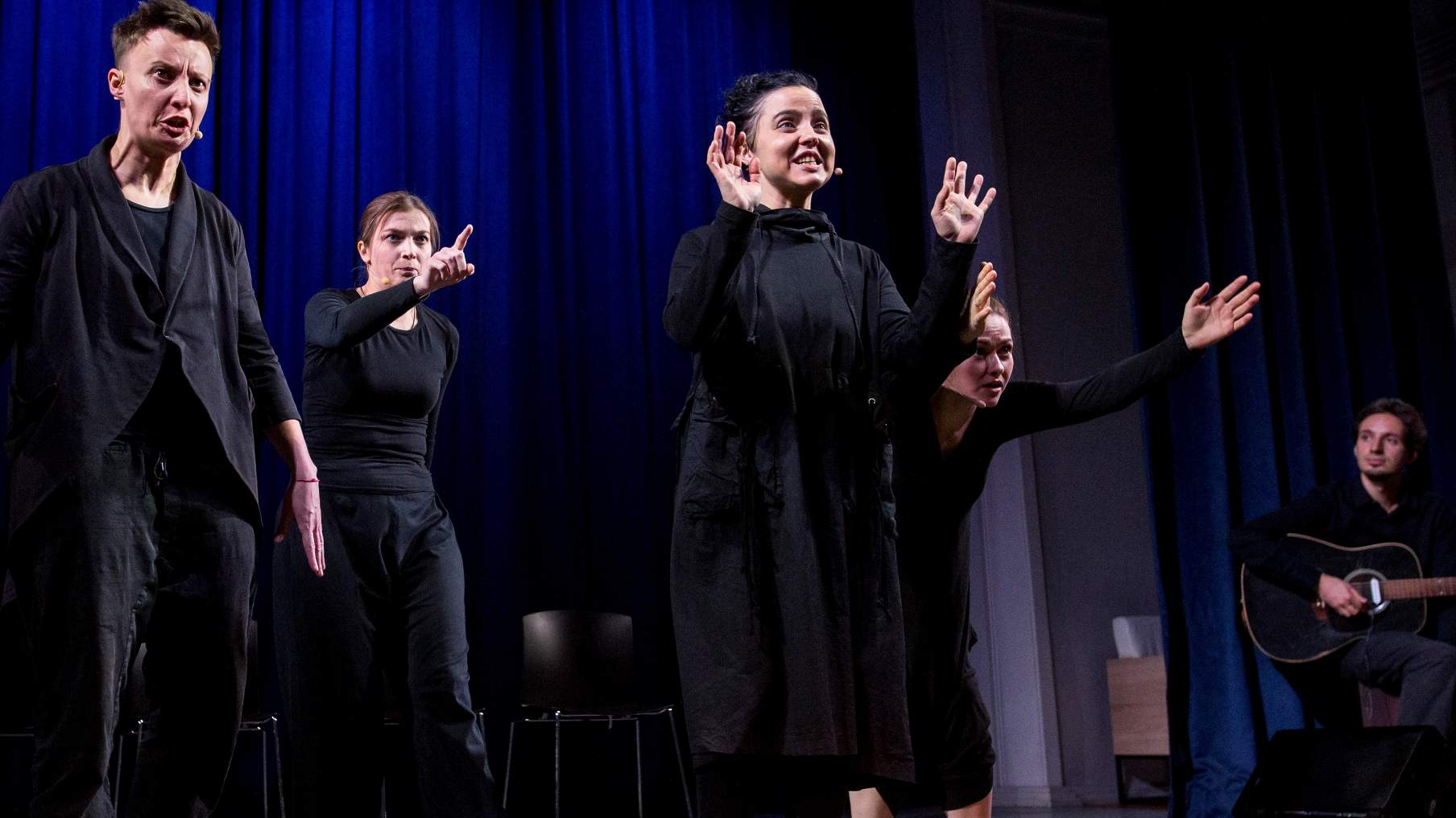 интернет спектакль