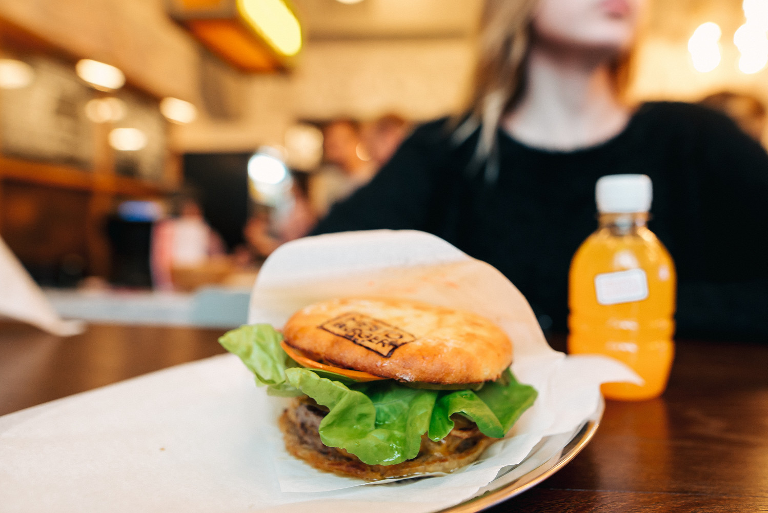 Ресторан Mesto Burger на улице пл. Ленина в Воронеже: фото, отзывы, адрес,  цены — Афиша–Рестораны