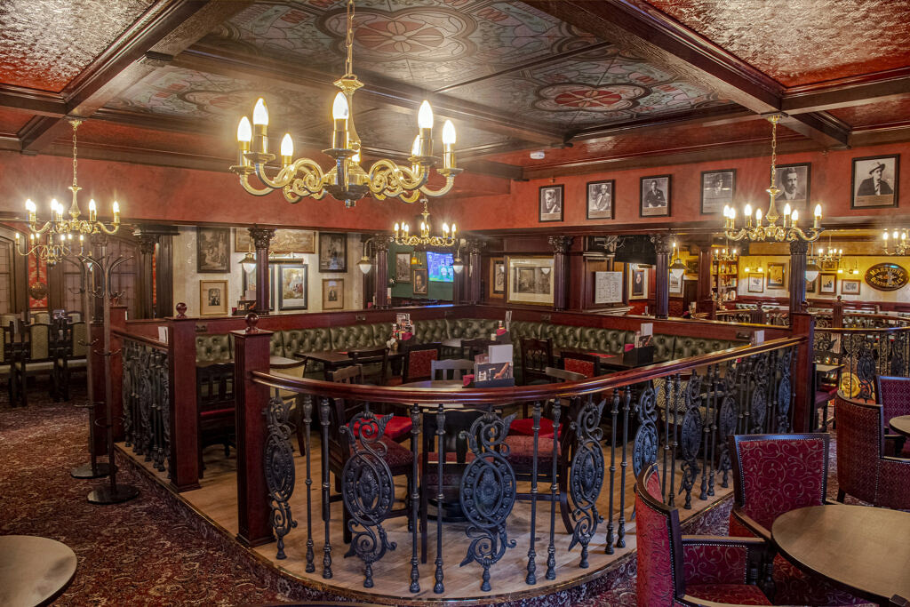 Фото ресторана от Афиши — The White Hart Pub