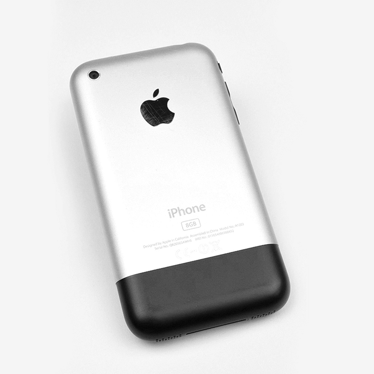 Смартфон Apple iPhone 15 Pro Max 1 Тб
