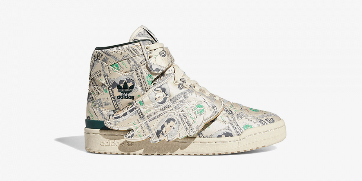 Джереми Скотт и adidas Originals выпускают кроссовки с крыльями - Афиша Daily