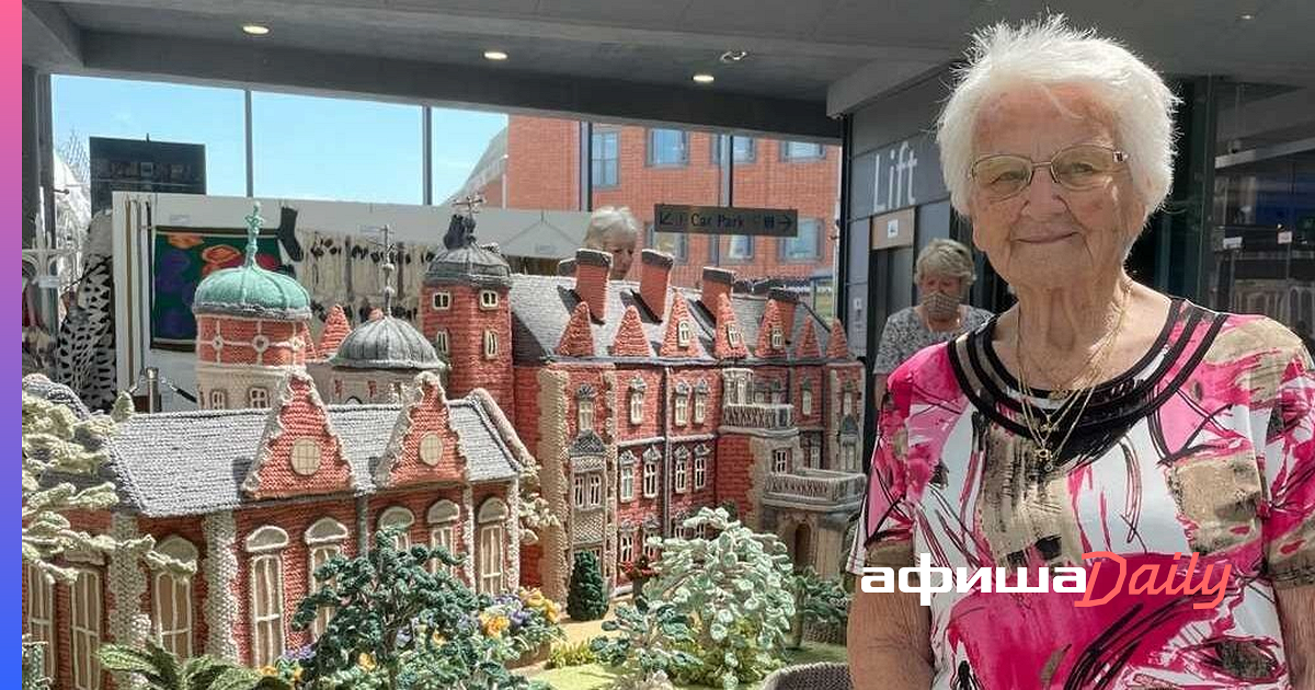 бабушка швейная машинка. швея пенсионер. толстая портниха. портной бабушка. швея пенсионер.