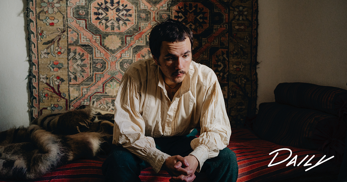 Жануарлармен жыныстық қатынасқа қараңыз