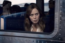 Девушка в поезде – афиша