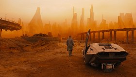Бегущий по лезвию 2049 / Blade Runner 2049